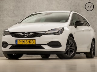 Opel Astra Sports Tourer 1.2 Sport (APPLE CARPLAY, NAVIGATIE, ADAPTIVE CRUISE, CLIMATE, CAMERA, TREKHAAK, LEDER, SPORTSTOELEN, PARKEERSENSOREN, LED KOPLAMPEN, DAB+, NIEUWSTAAT)