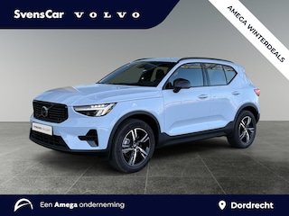 Volvo XC40 2.0 B4 Plus Dark | Stoelverwarming | Harman/Kardon Audio | Trekhaak | Verwarmbare voorruit |