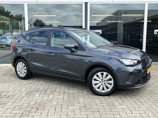 Seat Arona 1.0 TSI Style Business Intense 50% deal 7.975,- ACTIE Digitaal display / Stoel verwarming /  Navi / Carplay / Clima