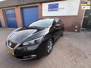 Nissan Leaf Acenta 40 kWh Camera PDC V+A