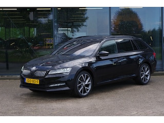 Skoda Superb Combi 1.4 TSI iV Sportline BNS 218 PK PHEV, Panoramadak, Trekhaak, DCC, 360 Camera, Canton Sound, 4 x Stoelverwarming