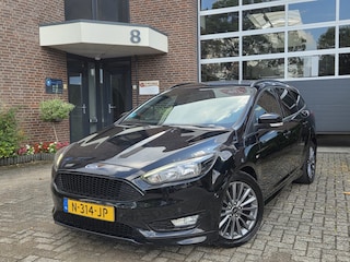 Ford Focus Wagon 1.0 ST line|PDC|Lm Velgen|Led|Stoelverwarming