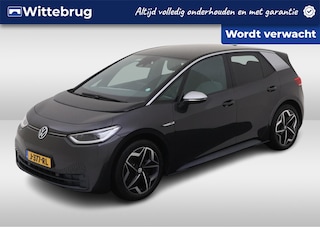 Volkswagen ID.3 First Plus 58 kWh / Navigatie / Camera / Lichtmetaal 19 inch / Steunhaak / Stoelverwarming /
