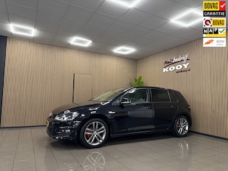 Volkswagen Golf 1.0 TSI Business Edition Connected * Navigatie / Camera / Afn. Trekhaak / NL Auto *