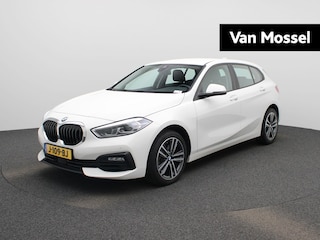 BMW 118i Executive Edition | Navigatie | Achteruitrijcamera | Climate Control | Cruise Control | Lichtmetalen Velgen |