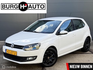 Volkswagen Polo 1.4-16V Comfortline 5 deurs - AIRCO - CRUISE CONTROLE - EL. RAMEN VOOR + ACHTER - CPV - RADIO/CD - MIDDENARMSTEUN - NAP - NL AUTO - APK T/M 11-03-2026 -