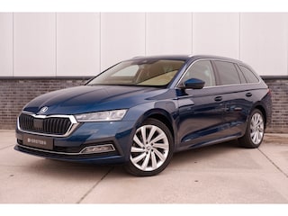 Skoda Octavia Combi 1.4 TSI iV PHEV Business Edition | Trekhaak | Head-Up | Carplay | LED | Sfeerverl. | Camera | Memory
