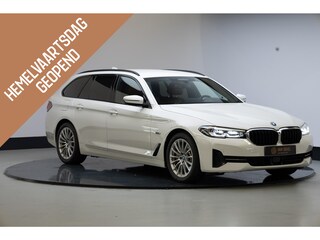 BMW 5-serie Touring 530e Executive | Driving Assistant | Head Up | Leder |