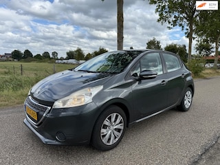 Peugeot 208 1.2 VTi Blue Lease Executive
