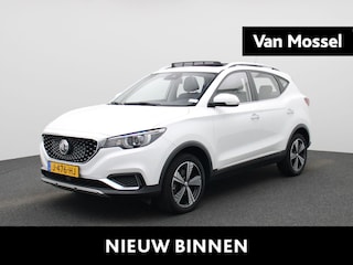 MG ZS EV Luxury 45 kWh | Stoelverwarming | Panodak| Adaptive cruise | NAV | Achteruitrijcamera |