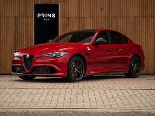 Alfa Romeo Giulia 2.9 V6 Quadrifoglio MY25 | Facelift | Carbon dak | Carbon stoelen | Akrapovic | Harman/Kardon