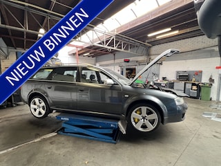 Audi A6 A6 Avant 4.2 quattro *LEES.TEKST*