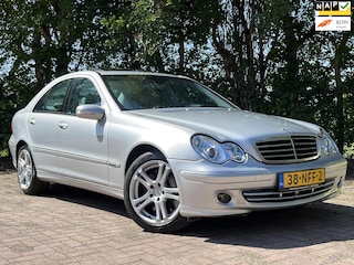 Mercedes-Benz C-klasse 350 Avantgarde 4-Matic Chique uitvoeren en BomVol