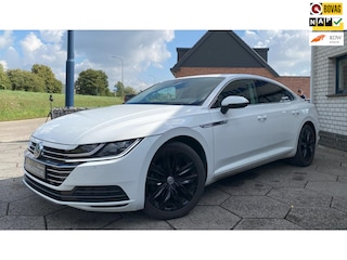Volkswagen Arteon 1.5 TSI Business R Aut/ LED/ Virtual/ Keyless/ Trekhaak