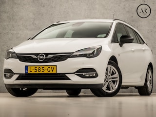 Opel Astra Sports Tourer 1.2 Sport (APPLE CARPLAY, NAVIGATIE, CRUISE, CAMERA, SPORTSTOELEN, PARKEERSENSOREN, TREKHAAK, LM VELGEN, LED KOPLAMPEN, NIEUWSTAAT)