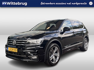 Volkswagen Tiguan 1.5 TSI Highline Business R 7p. / R-Line Exterieur / LED / Virtual Cockpit / Elek. Zwenkbare Trekhaak / Elek Achterklep / Camera / 19" LMV