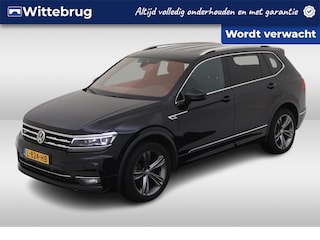 Volkswagen Tiguan 1.5 TSI Highline Business R 7p. / R-Line Exterieur / LED / Virtual Cockpit / Elek. Zwenkbare Trekhaak / Elek Achterklep / Camera / 19" LMV