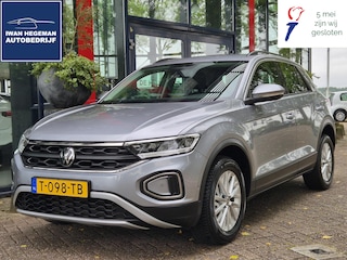 Volkswagen T-Roc 1.0 TSI Life | Navigatie | Digitaal dashboard | Adapt. Cruise Control | Parkeersensoren | Licht metalen velgen
