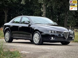 Alfa Romeo 159 1.9 JTS Distinctive | Org. NL! | Clima | Cruise | LMV | Elektr. ramen | Licht & regen sensor |