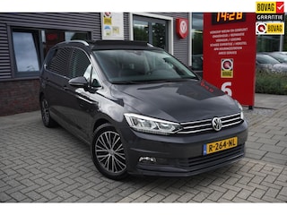 Volkswagen Touran 1.5 TSI Comfortline 7p / Lederen bekleding / Stoelverwarming / Pano / Elek. voorstoelen / Cruise