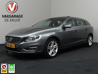 Volvo V60 2.4 D6 Twin Engine R-Design | ACC | Trekhaak | Camera!