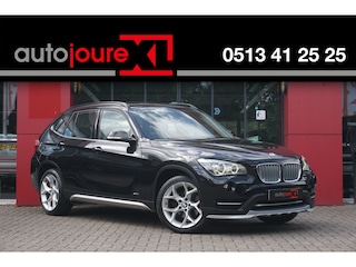 BMW X1 sDrive20i Executive | Origineel NL | Cruise Control | Leder | Trekhaak | Navigatie | Airco | 18'' LM |