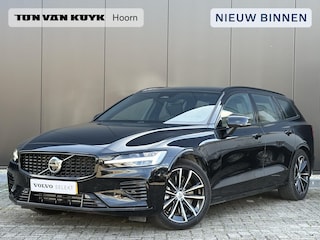 Volvo V60 2.0 T6 Plug-in hybrid AWD Plus Dark Adaptive Cruise / Dode hoek / verw. voorstoelen en stuurwiel / Memory / Harman & Kardon / 360 camera
