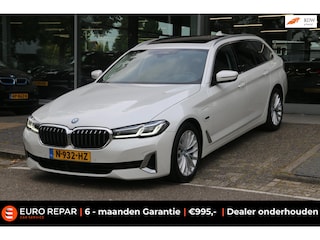 BMW 5-serie Touring 530e xDrive PANO-DAK TREKHAAK NL-AUTO NAP!