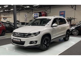 Volkswagen Tiguan 1.4 TSI Sport & Style BlueMotion Tech 99DKM!!