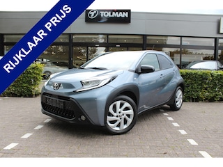 Toyota Aygo 1.0 VVT-i MT First | Rijklaar | Clima | LED | Stoelverw. | Privacyglass | Apple/Android | Camera | Adaptive cruise