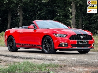 Ford Mustang Convertible 2.3 EcoBoost | 1e eig. | Europees | Clima | Cruise | Navi | Stoelventilatie | Leder | PDC met camera |