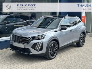 Peugeot 2008 1.2 Hybrid 145 GT | Automaat | Navigatie | 360 Graden Camera | 18 Inch Evissa | Keyless Entry | Full LED Verlichting | Zwart Dak | Dode Hoek Detectie | Cruise Control Adaptief | Climate Control | Hoge Zitpositie.