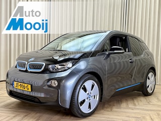 BMW i3 Basis Comfort 22 kWh *Voorverwarming* Org.NL! / Leder / Stoelverwarming / Navigatie / Cruise / 19'' LMV