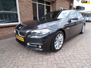 BMW 520i Luxury Edition Automaat / Leder / Navi / Dealeronderhouden