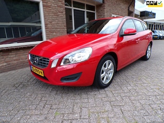 Volvo V60 1.6 T3 Kinetic