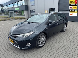 Toyota Auris Touring Sports 1.8 Hybrid Dynamic