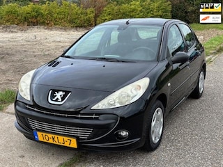 Peugeot 206 1.4 XS 5-Drs ECC Audio-CD/MP3 Electric pakket ABS EBD Getint glas Cruisecontrol Colorpakket Dealeronderhoud Nw Apk!