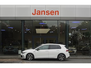 Volkswagen Golf 1.5 eTSI Style | R-line | Black style | Carplay | Navi | Camera | 18"