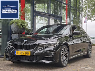 BMW 318i High Executive | M Sport Pack | PDC+Camera | Climate | Pano Dak | Leder |