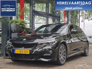 BMW 318i High Executive | M Sport Pack | PDC+Camera | Climate | Pano Dak | Leder |