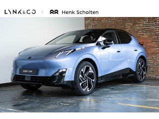 Lynk & Co 02 More 66 kWh, | 360° Parkeercamera | Harman Kardon Premium Audio | Panoramadak | Elektrisch bedienbare voorstoelen met geheugen | Keyless Entry | Getint glas | Adaptieve Cruise Control | Dodehoekassistent | Sfeerverlichting | Stuurwielverwarming | Stoelverwarming |