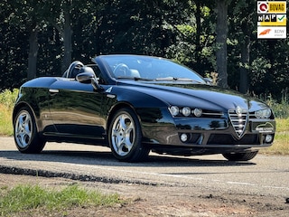 Alfa Romeo Spider 2.2 JTS Exclusive | Clima | Cruise | Elektr. verst. stoelen | Metalic | Leder | Stoelverw. |