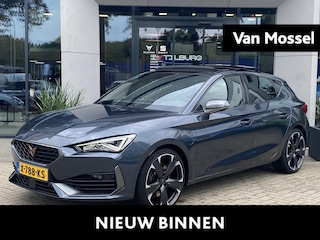 Cupra Leon 1.4 e-Hybrid VZ Adrenaline | PANORAMADAK | SFEERVERLICHTING | STUUR-STOELVERWARMING | ELEK.STOEL | APPLE CARPLAY | CAMERA |