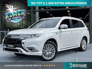 Mitsubishi Outlander 2.4 PHEV Instyle | Trekhaak | Panoramadak | 360° Achteruitrijcamera