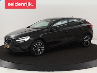 Volvo V40 2.0 T2 Momentum | Stoelverwarming | Full LED | Navigatie | Climate control | Parkeerhulp | Cruise control | Bluetooth