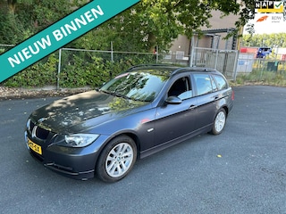BMW 3-serie Touring 318i High Executive LEUKE AUTO RIJDT EN SCHAKELT GOED