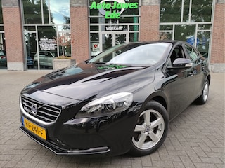 Volvo V40 1.6 T2 Kinetic Voorruitverwarming+Stoelverwarming - Climate control - Parkeersensoren