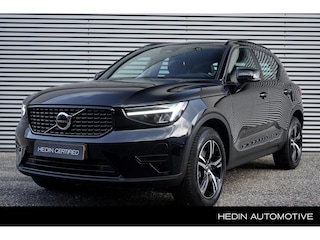 Volvo XC40 B4 Plus Dark | Adaptive Cruise | BLIS | Trekhaak (2000KG)| Stoel/Stuur/Voorruitverwarming |