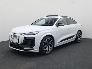 Audi Q6 e-tron S edition performance 306 PK · Glazen panoramadak · Privacy glas · Tech pro