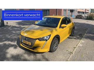 Peugeot 208 EV Allure 50 kWh | Carplay | Camera | Navigatie | Zondag Open!